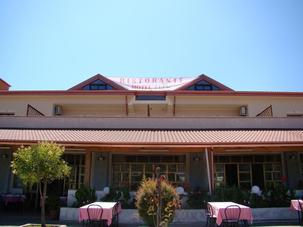 Hotel Ristorante111 Villapiana Buitenkant foto