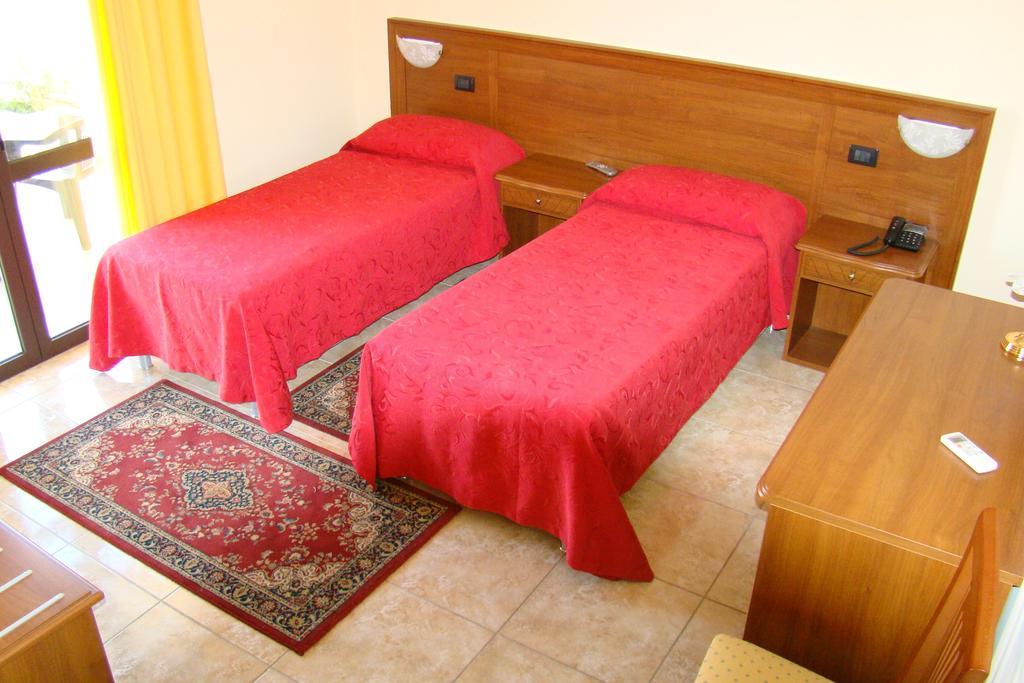 Hotel Ristorante111 Villapiana Kamer foto