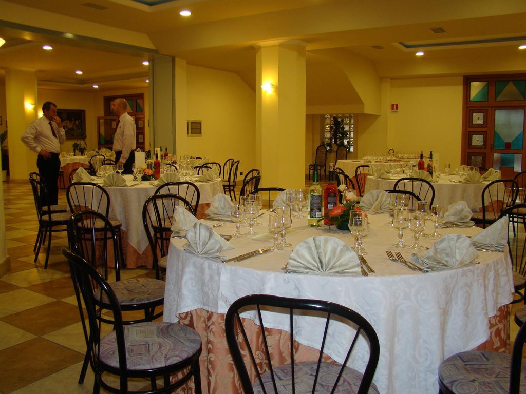 Hotel Ristorante111 Villapiana Buitenkant foto