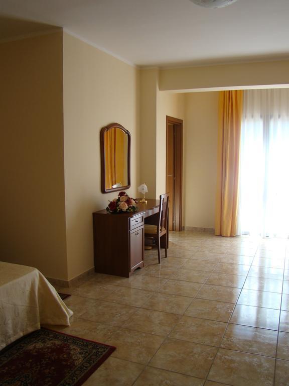Hotel Ristorante111 Villapiana Kamer foto